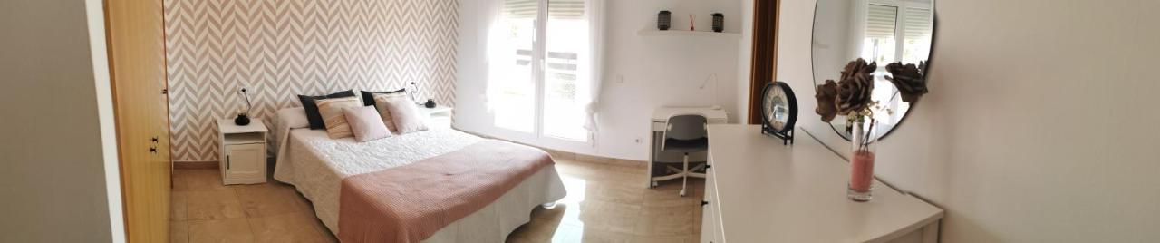 Manilva House Apartment Екстериор снимка